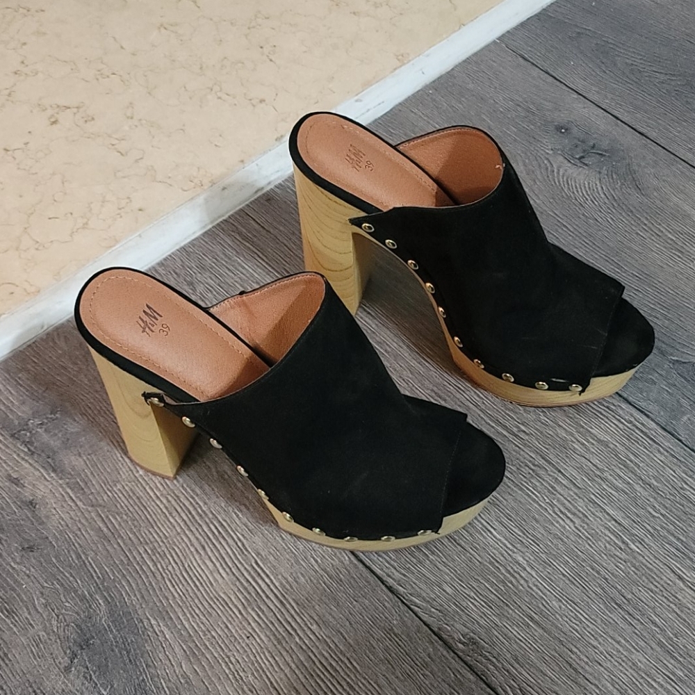 H&M platform clogs